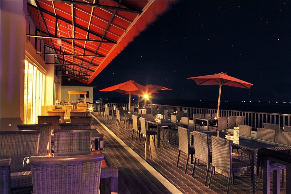 Hotel On The Rock Kupang  Exterior photo
